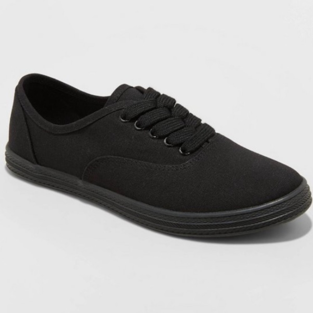 NWT Woman’s Lunea Lace-Up Apparel Sneakers by Universal Thread